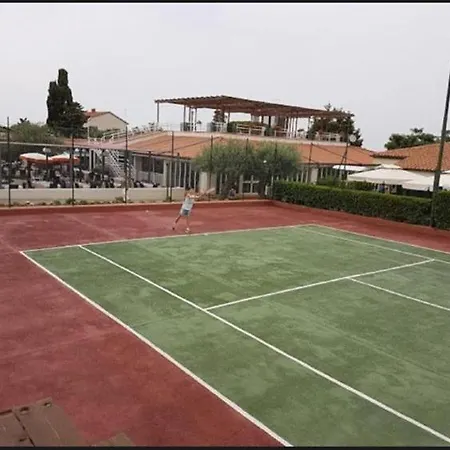 Begonia Apartment Cefalu